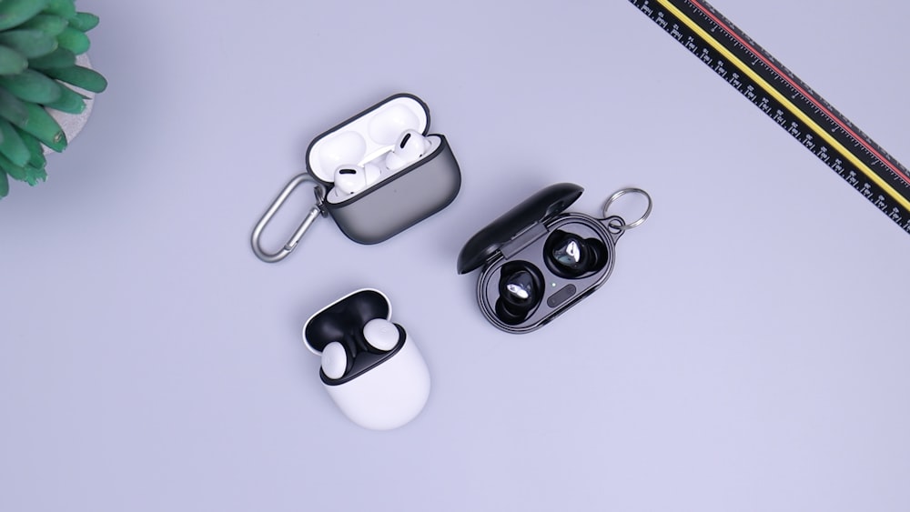 Wireless earbuds in case