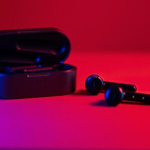 True wireless earbuds
