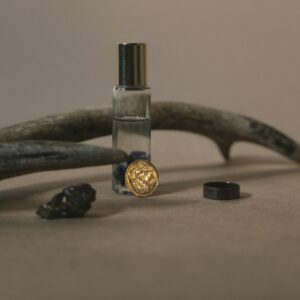Amber Oud Perfume Oil Roll-On — view 2