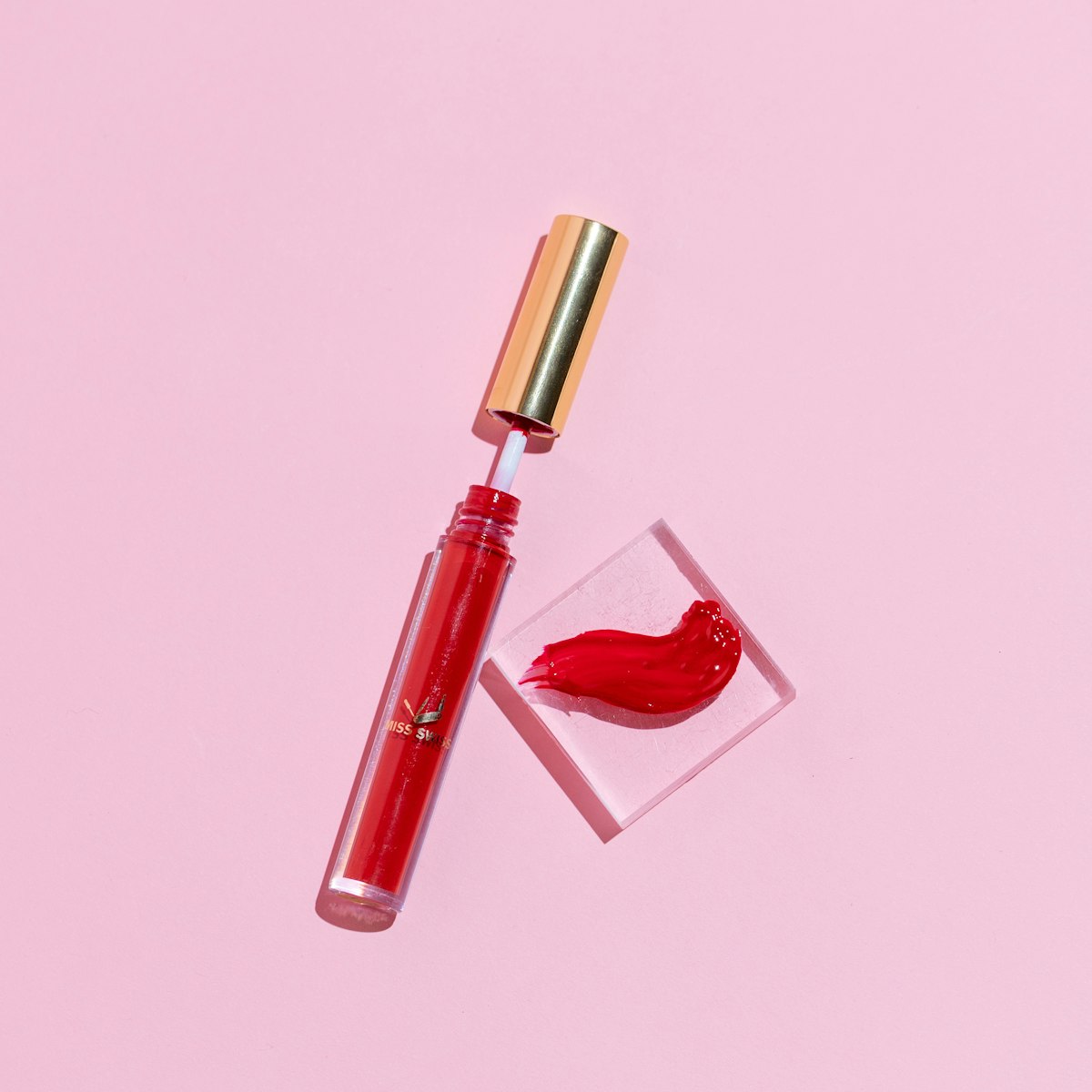Hydrating Lip Oil Gloss — view 4