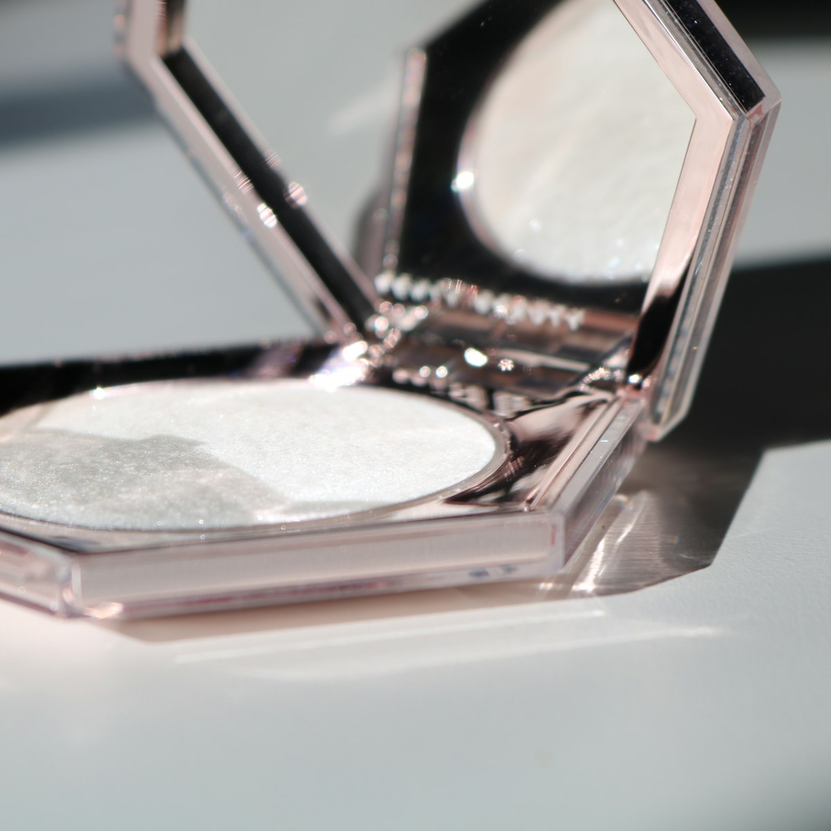 Soft Blur Setting Powder — view 3